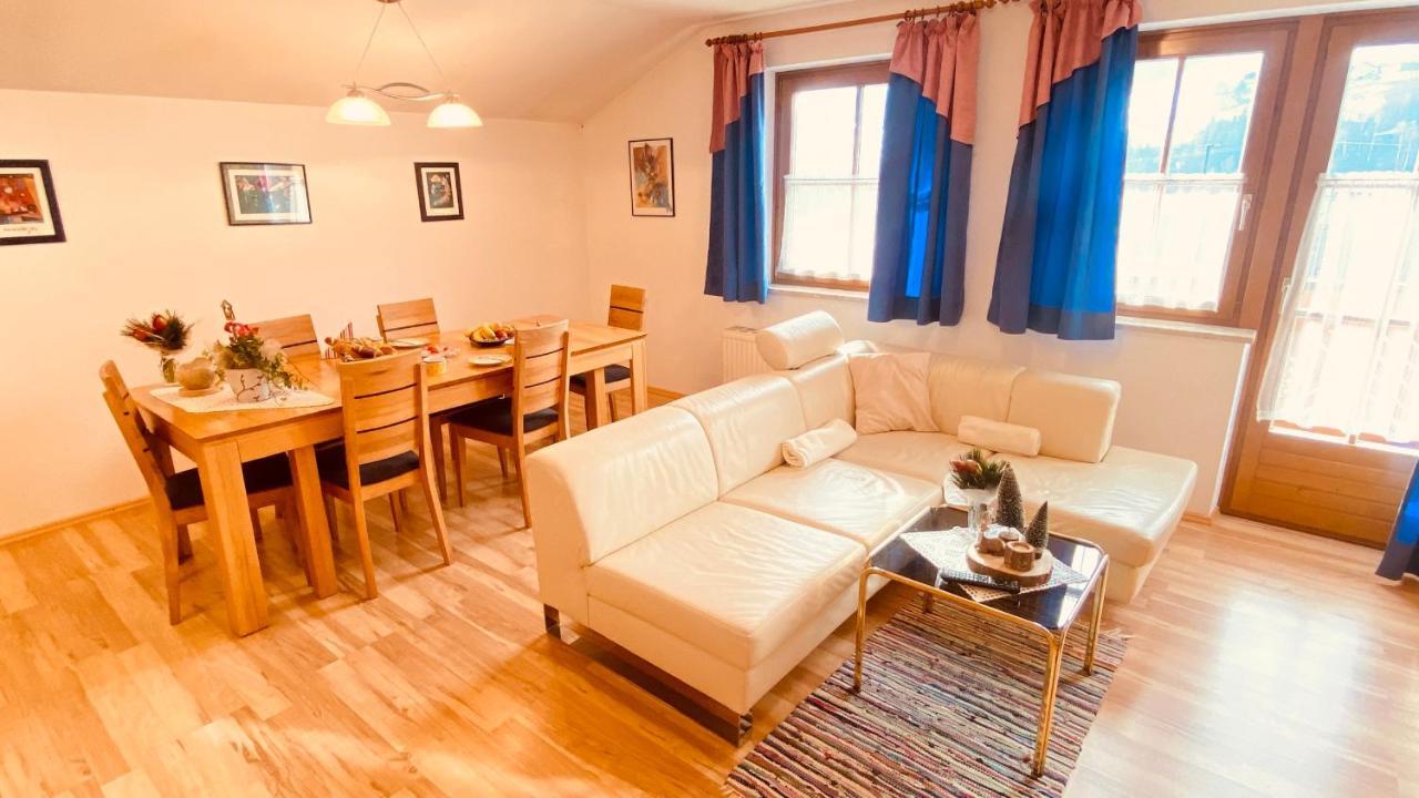 Haus Dekorso Appartement Dorfgastein Buitenkant foto